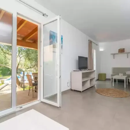 Blanca With Private Pool Villa