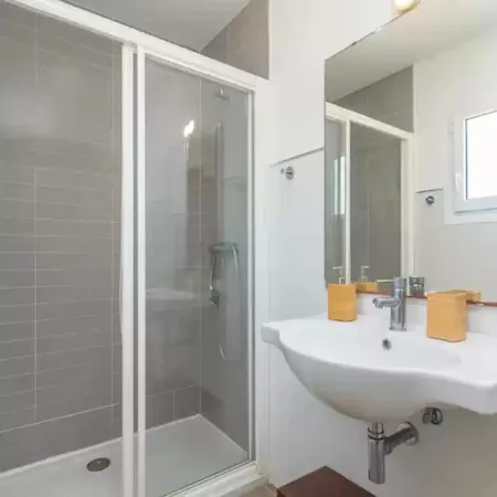 Blanca With Private Pool Villa *